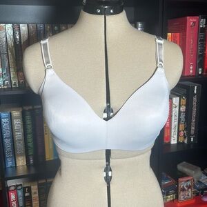 Warner’s White Bra